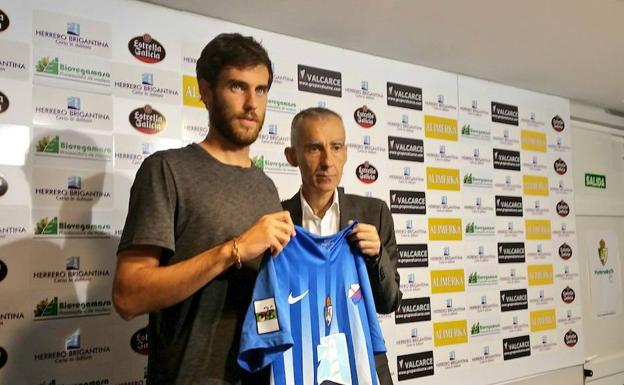 Imagen de la presentación de Néstor Salinas.