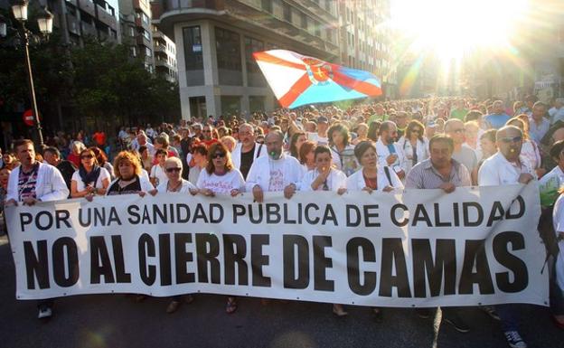 Manifestación de la Plataforma en Defensa de la Sanidad Pública del Bierzo y Laciana./César Sánchez