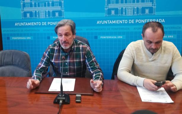 El concejal de Bienestar Social, Pedro Muñoz, durante su comparecencia./
