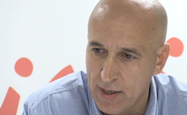 José Antonio Diez, durante una rueda de prensa. /