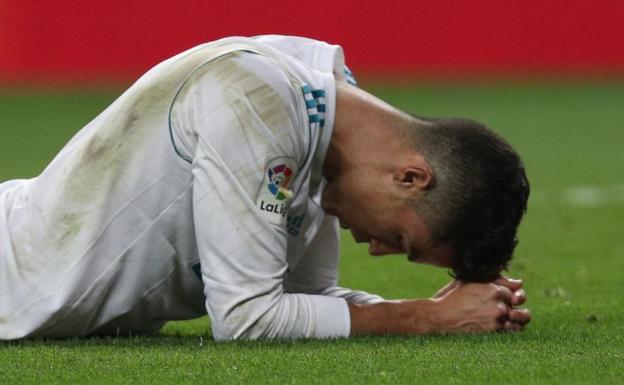 Cristiano Ronaldo, tras perder una ocasión. /Sergio Pérez (Reuters)