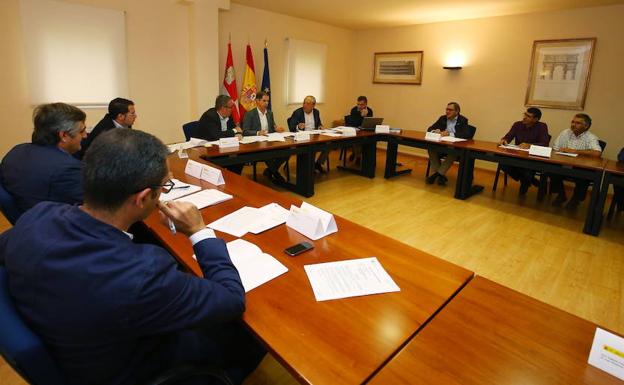 Imagen de la reunión de la Comisión de Desembalse de la CHMS.