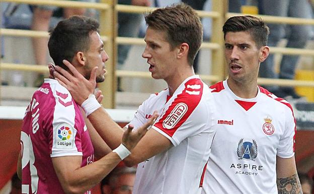 Señé y Yeray, en el partido ante el Valladolid./Peio García