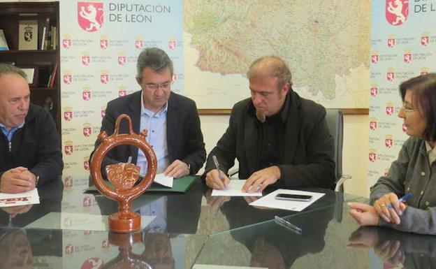 Firma del convenio./