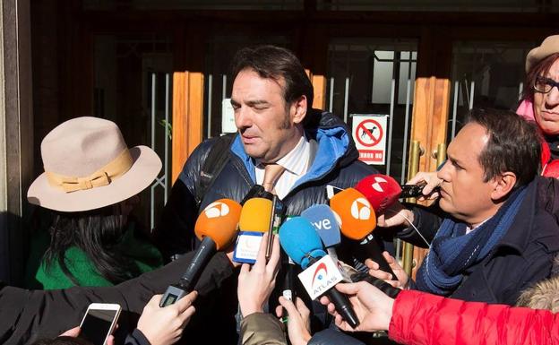 El abogado de la joven supuestamente agredida sexualmente por tres jugadores de la Arandina C.F.. /EFE