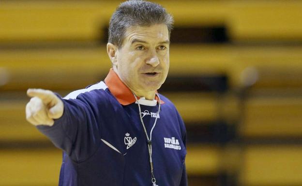 Manolo Cadenas, durante un entrenamiento./