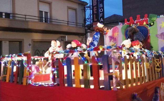 La Cabalgata de Reyes, este viernes, recorriendo San Andrés del Rabanedo./