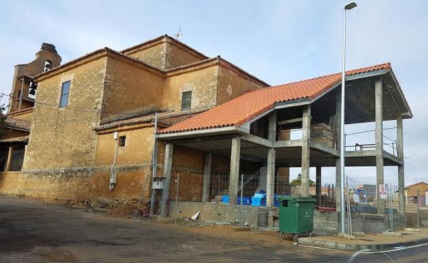 Imagen de la construcción aneja a la iglesia./