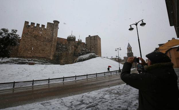 Imagen del Castillo de los Templarios de Ponferrada./César Sánchez