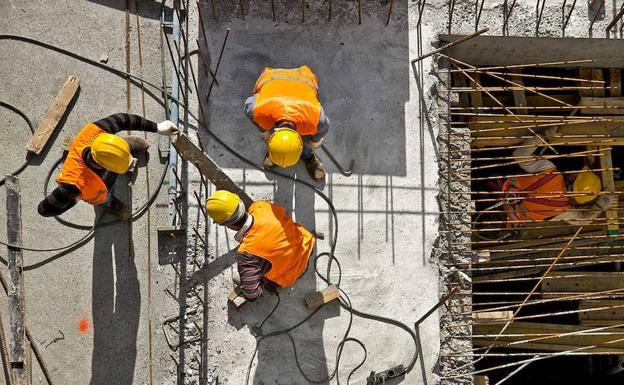 La década perdida del ladrillo: El tirón inmobiliario apenas logra remontar un 9,5% los visados de viviendas en León