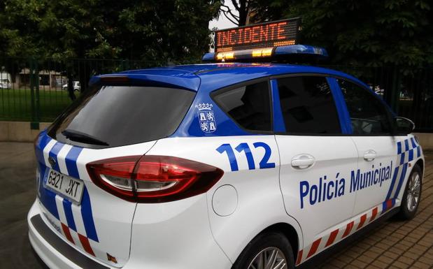 Vehículo de la Policía Municipal de Ponferrada./Carmen Ramos
