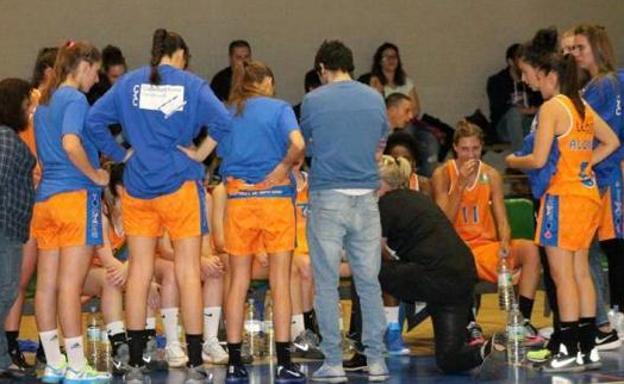 El Aros afronta un 'ensayo' de playoff frente al Barcelona