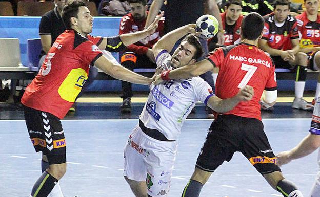 Juanjo Fernández, en el partido ante Granollers./Peio García