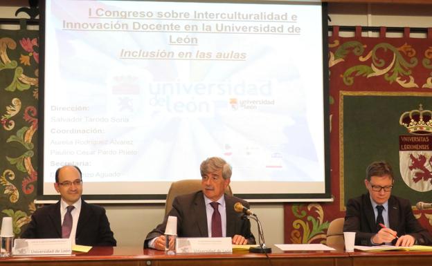 Un instante de la inauguración./