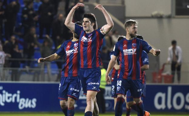 Melero celebra el 2-1 para el Huesca./LaLiga