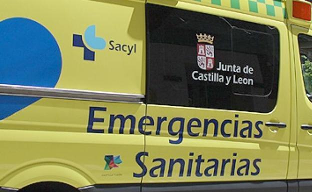 Imagen de una ambulancia del Sacyl./