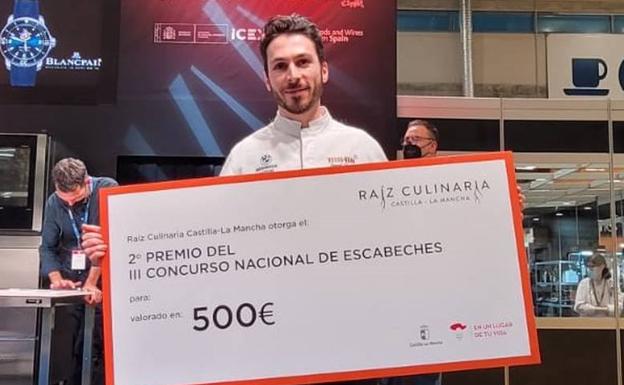 Samuel Naveira logra el segundo puesto en el III Concurso Nacional de Escabeches de Madrid Fusión./