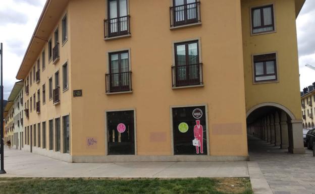 Imagen del local que albergará la oficina de empleo en Ponferrada.