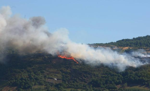 Imagen de un incendio en El Bierzo./
