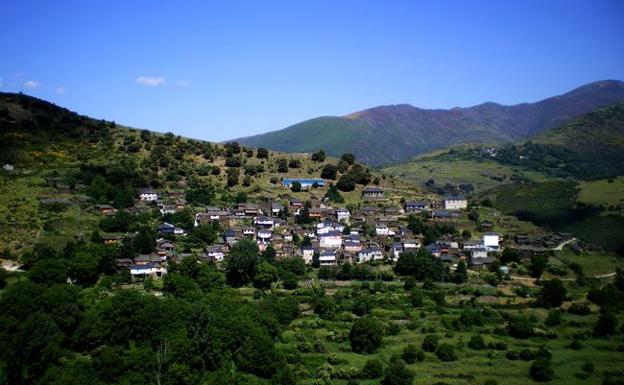 Imagen de un pueblo en La Cabrera.