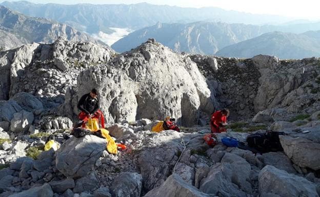 El grupo en el 'ataque' del pasado septiembre, en el macizo central de los Picos de Europa./C.F.