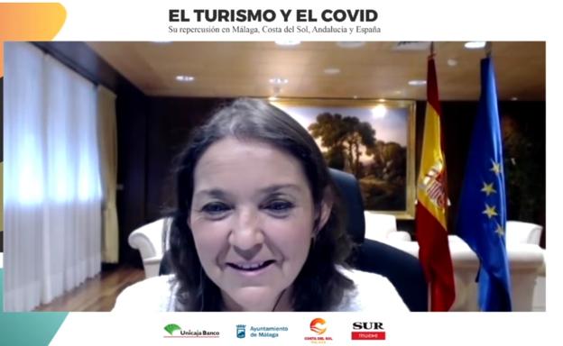 El Gobierno afirma que los ERTE se alargarán «tanto como sea primordial» 1 La ministra de Turismo, Reyes Maroto, durante su intervención en el foro.