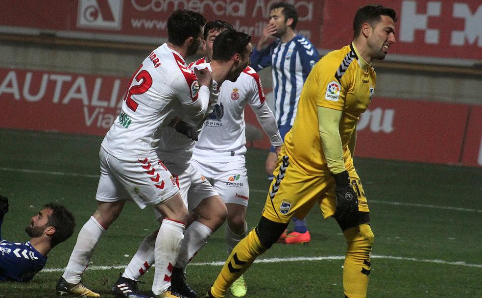 Sergio Marcos celebra el gol que anotó el día de su debut ante el Lorca./Peio García