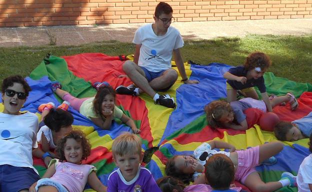 La ULE y Ludens programan una nueva edición de sus campamentos urbanos de verano