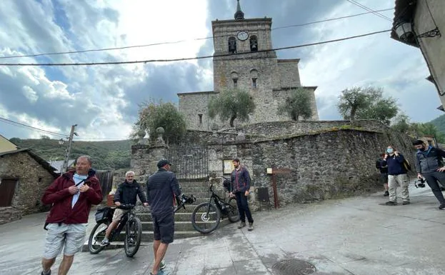 Rodaje de la serie documental ''El Camino Interior' en Molinaseca./