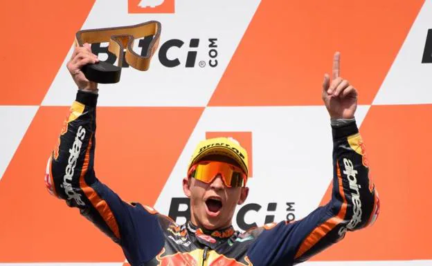 Raúl Fernández celebrando en el podio de Red Bull Ring/CHRISTIAN BRUNA (EFE)