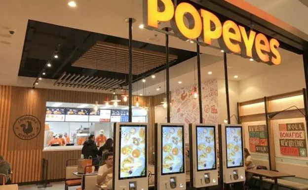 Imagen de Popeyes, la firma de restauración que ahora llega a León capital. /