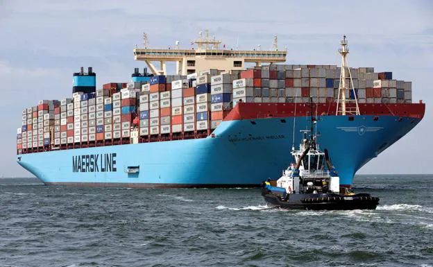 Portacontenedores de la mayor naviera mundial, Maersk, que ha logrado los mayores beneficios en 117 años. /reuters