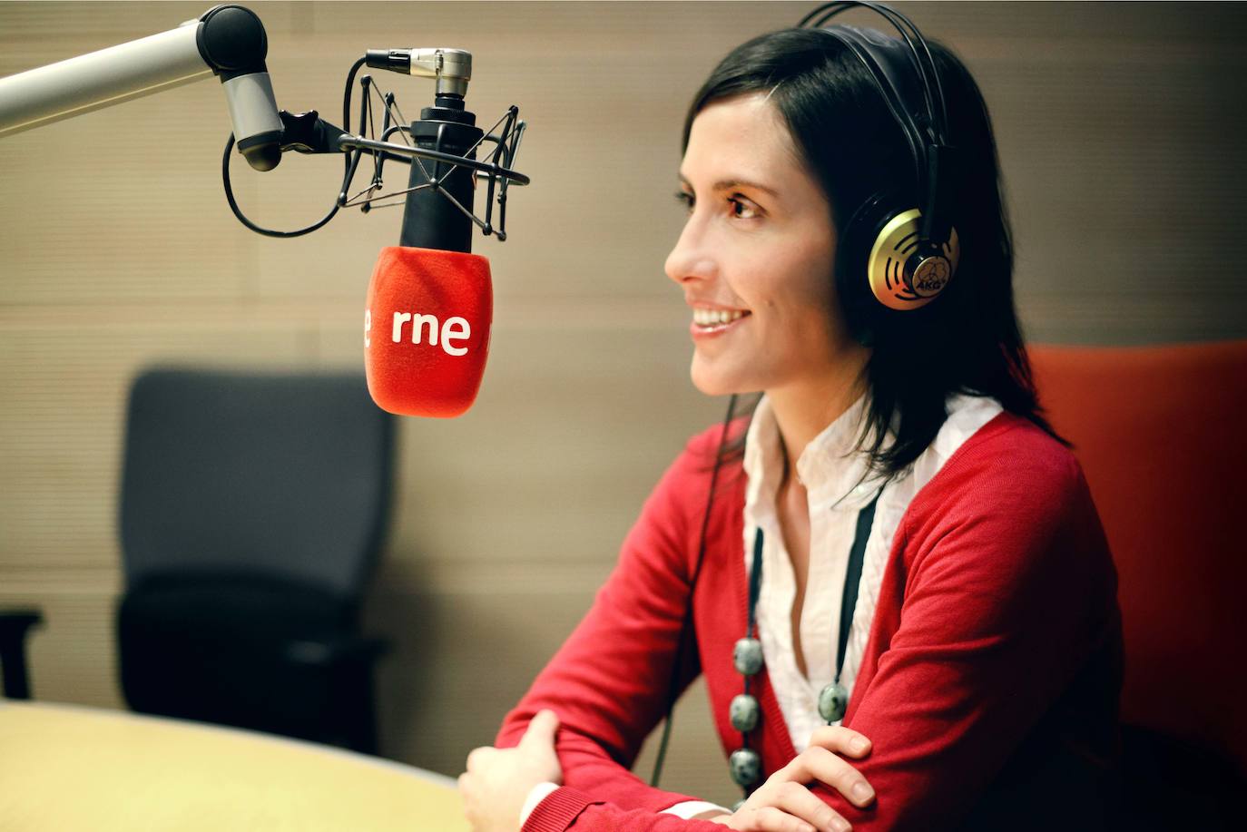 Eva Sandoval, en los estudios de Radio Clásica.
