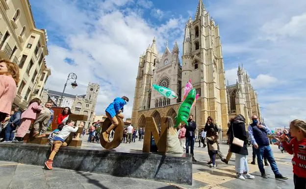 León lleva a Portugal sus atractivos turísticos para conseguir multiplicar el número de visitantes de ese país./