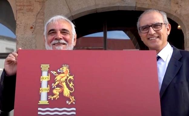 Presentación de la propuesta de la nueva bandera con la presencia en la misma del Reino de León. /Casimiro Moreno